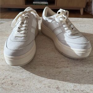 Brand New Women's Cream Platform Sneakers